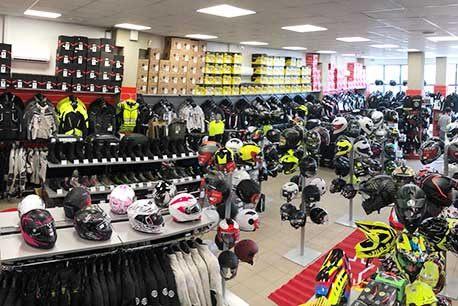 Foto Negozio MotoAbbigliamento Pisa Foto Negozio MotoAbbigliamento Pisa